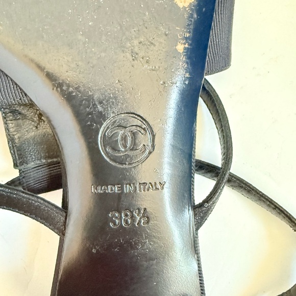 Chanel Black Metallic Grey Pearl stone embellished gladiator flat sandals EU38.5 - Picture 9 of 12